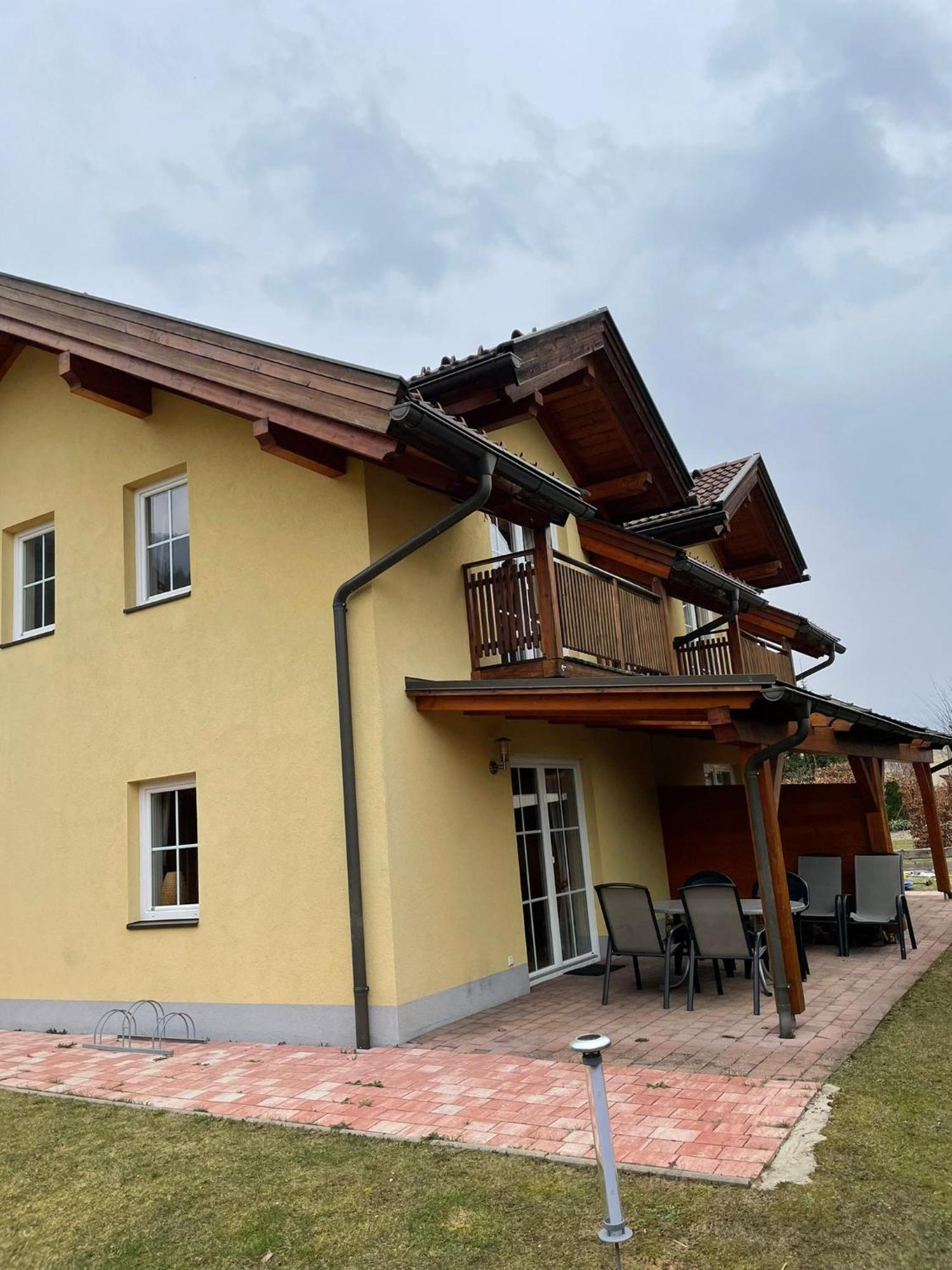 Sonnenchalet mit Sauna Kotschach-Mauthen Exterior foto